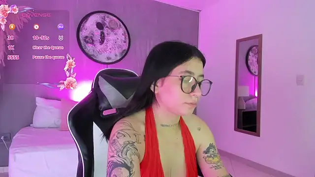 charlottee27  online show from June 2026 01:54:02 AM