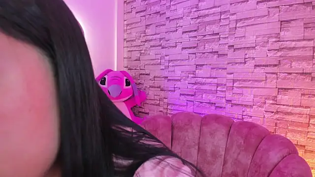 Elarossie online show from March 2026 01:21:01 AM