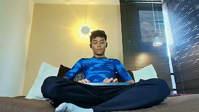 Damon Salvarote S online show from April 2026 07:06:02 PM