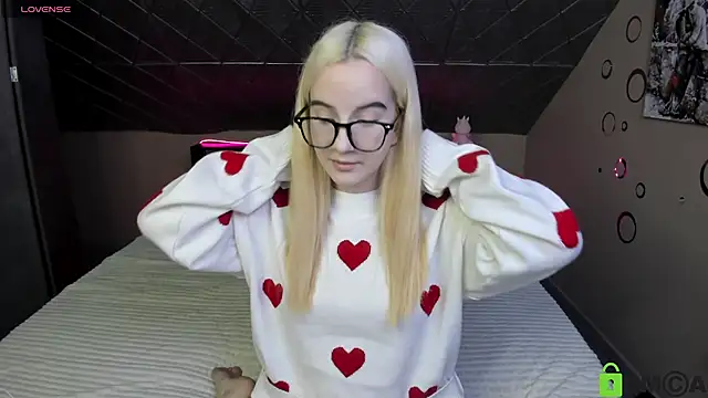 Naomi1Hinata online show from April 2026 01:30:01 AM