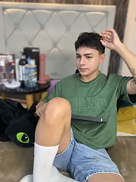 Samu Hott online show from March 2026 08:36:02 PM