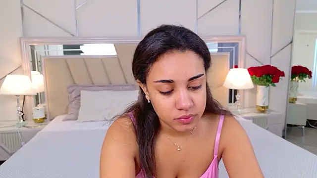 Luna Cortier online show from June 2026 05:15:01 AM