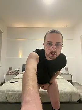 ItalianAlex online show from February 2026 04:33:01 PM