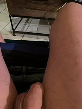 Kylxxx8 online show from March 2026 08:09:01 PM