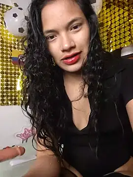 Snapshot of Julieta_Parker chatting on June 2026 01:25:02 AM Julieta Parker online show from June 2026 01:25:02 AM