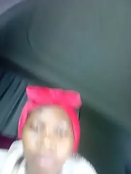 PussyFarrie online show from May 2026 02:30:01 AM