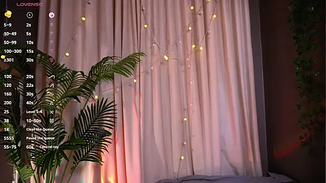 SinfulMoves online show from April 2026 08:18:01 PM