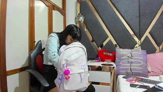 Maggyx online show from March 2026 02:00:02 PM