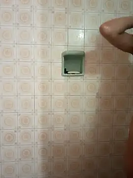 Chloe Miller 2 online show from April 2026 06:15:01 PM