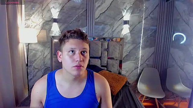 Manson and Zoe online show from April 2026 11:33:01 AM