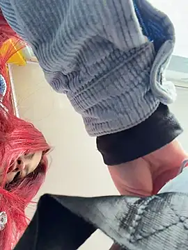 Snapshot of Lia-Moon77 chatting on June 2026 04:46:01 PM Lia-Moon77 online show from June 2026 04:46:01 PM