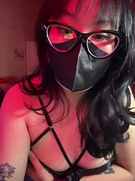 HaleyKin online show from April 2026 07:33:01 PM