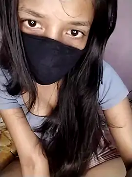 Naina-hott online show from March 2026 06:13:01 PM