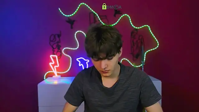 emil lucky online show from April 2026 06:53:02 PM