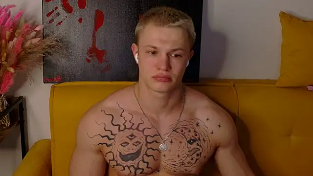 SterlingNoir online show from March 2026 07:19:01 PM