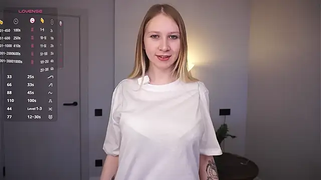 Snapshot of MiHabeck chatting on February 2026 06:14:02 AM MiHabeck online show from February 2026 06:14:02 AM