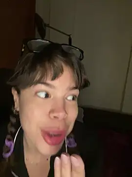 Snapshot of Brigitte01 chatting on April 2026 10:20:01 PM Brigitte01 online show from April 2026 10:20:01 PM