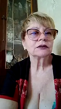 SophieBurns online show from July 2026 09:56:02 AM