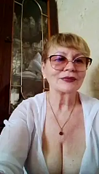SophieBurns online show from July 2026 10:33:01 AM