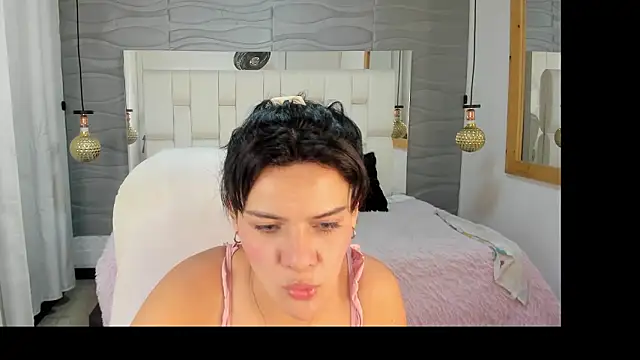 Snapshot of Thaliaa_Lopez chatting on March 2026 09:31:02 AM Thaliaa Lopez online show from March 2026 09:31:02 AM