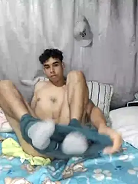 Snapshot of baby_22cm chatting on July 2026 08:24:01 PM baby 22cm online show from July 2026 08:24:01 PM