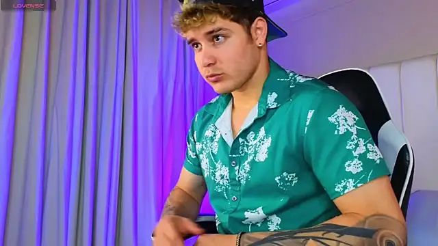 rayan linxx online show from April 2026 07:47:02 PM