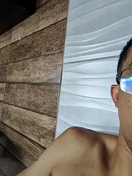 MOREN044 online show from March 2026 03:37:02 PM