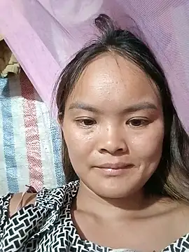 Snapshot of Luminana chatting on June 2026 03:03:01 PM Luminana online show from June 2026 03:03:01 PM