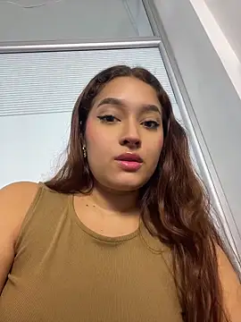 Snapshot of Emily_Harpeer chatting on May 2026 12:11:02 PM Emily Harpeer online show from May 2026 12:11:02 PM