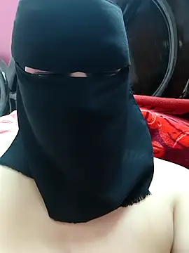 Warda Egy online show from March 2026 10:02:01 PM