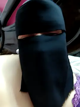 Warda Egy online show from April 2026 10:35:02 AM