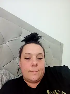 louisa36 online show from April 2026 03:20:01 PM