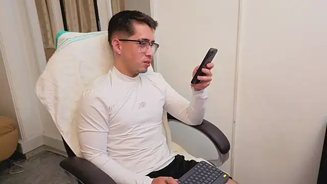 Tommas Jhonson online show from March 2026 02:26:02 AM