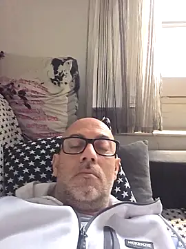 pareja47 online show from April 2026 08:59:02 AM