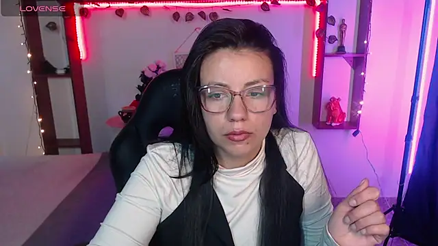 QueenRose94 online show from March 2026 12:19:02 PM