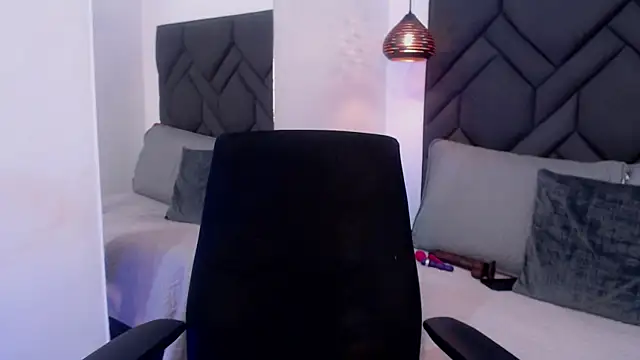 Cataleya marinn online show from April 2026 10:18:01 PM