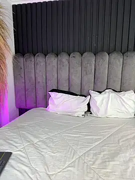 Nanda vixen  online show from March 2026 12:15:01 AM