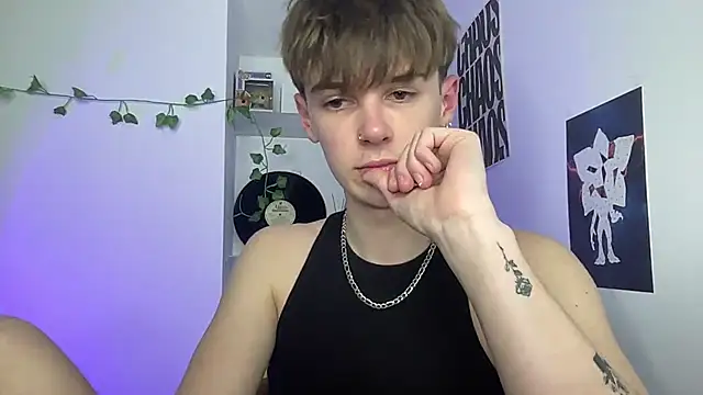 YourMilkyGuy online show from March 2026 04:23:01 PM