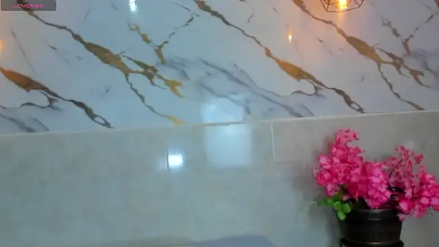 camiifox  online show from March 2026 07:51:02 PM