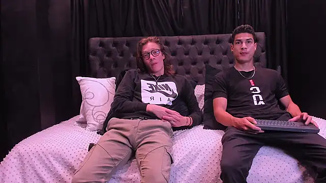 close friends online show from March 2026 02:20:02 PM