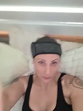SylviaSunday online show from June 2026 10:23:02 PM
