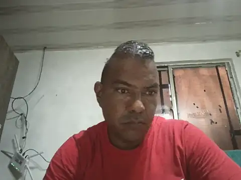 Snapshot of Quillero18 chatting on July 2026 02:29:01 PM Quillero18 online show from July 2026 02:29:01 PM