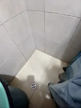 Snapshot of papi23l chatting on February 2026 02:48:02 AM papi23l online show from February 2026 02:48:02 AM