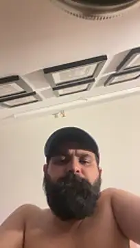 beerboy2222 online show from March 2026 06:46:01 PM