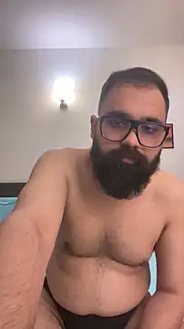 Snapshot of beerboy2222 chatting on June 2026 06:57:01 PM beerboy2222 online show from June 2026 06:57:01 PM