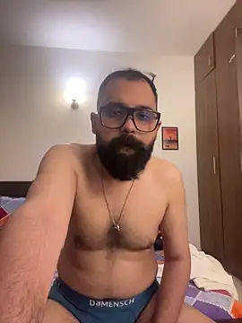 Snapshot of beerboy2222 chatting on July 2026 08:04:02 PM beerboy2222 online show from July 2026 08:04:02 PM