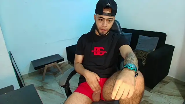 Xanderstone00 online show from April 2026 05:54:01 PM