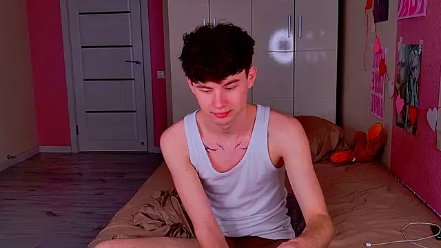 Snapshot of moon_Gloww chatting on March 2026 03:15:01 PM moon Gloww online show from March 2026 03:15:01 PM