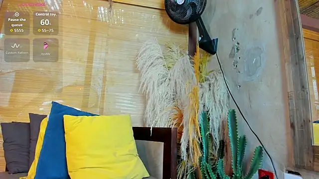 sophieBlair  online show from March 2026 07:17:01 PM