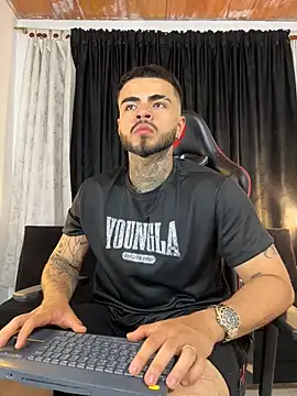 Benjii Carter1 online show from March 2026 03:47:01 AM